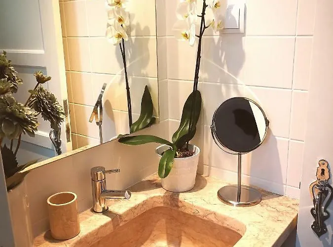 The Sunset Flat Apartment