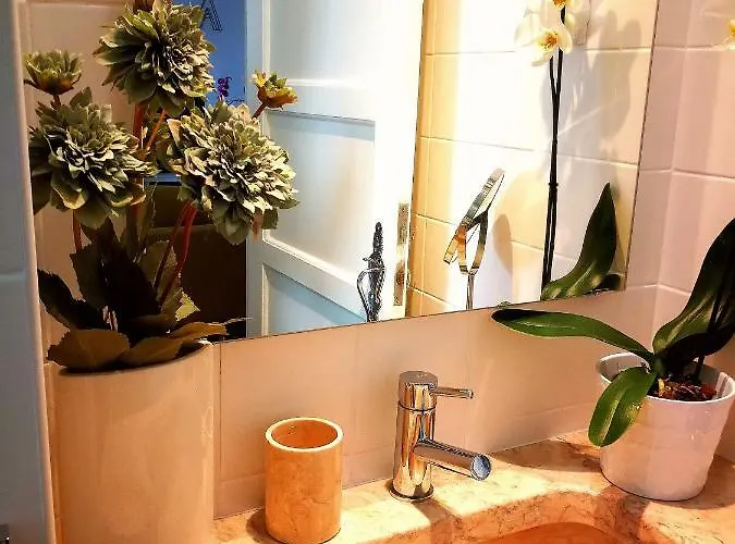 The Sunset Flat Apartment