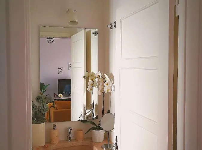 The Sunset Flat Apartment *